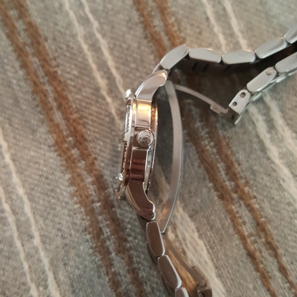 Bulova watch - Picture 4 of 4